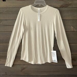 NWT LULULEMON HOLD TIGHT SPARKLE SHIRT.